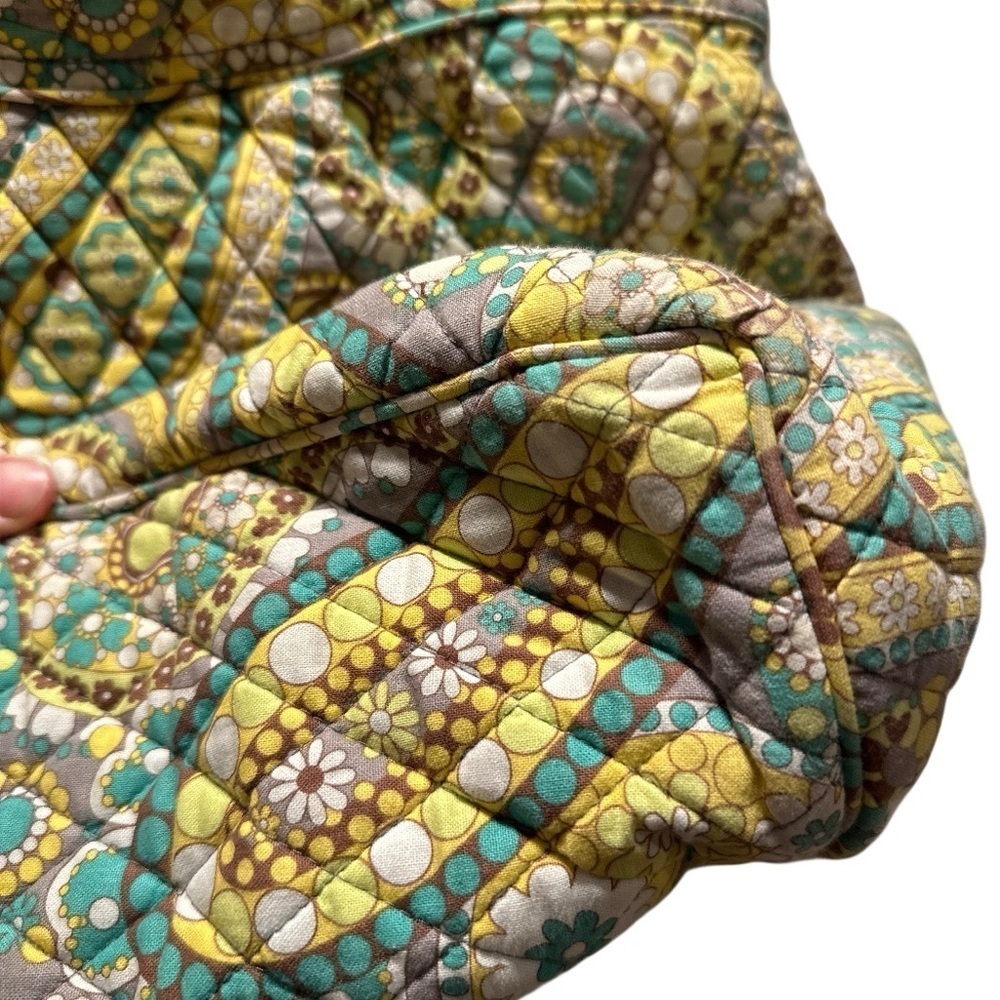 Vera Bradley Set in Lemon Parfait. Lg Tote Get Carried Away & Turn Lock Wallet. - Picture 6 of 15